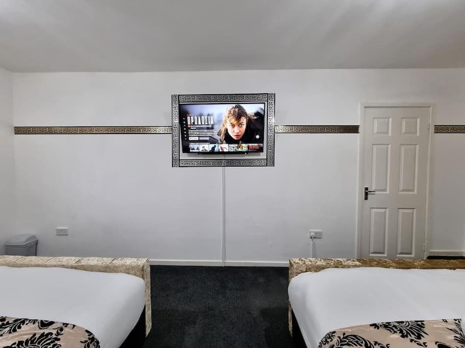 *C.Sani* Setup For Your Most Relaxed & Amazing Stay + Free Parking + Free Fast Wifi * Leeds  Bagian luar foto