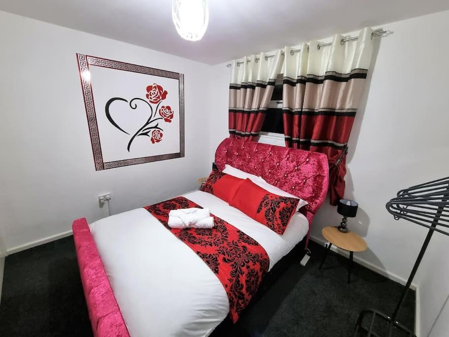 *C.Sani* Setup For Your Most Relaxed & Amazing Stay + Free Parking + Free Fast Wifi * Leeds  Bagian luar foto